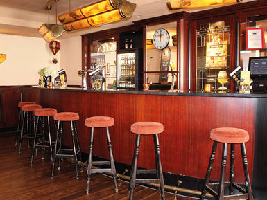D4 bar