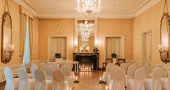 trouwopstelling in Fletcher Hotel-Paleis Stadhouderlijk Hof
