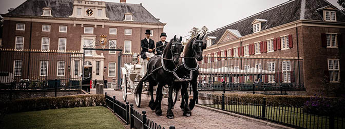 trouwfoto paard en wagen Slot Zeist