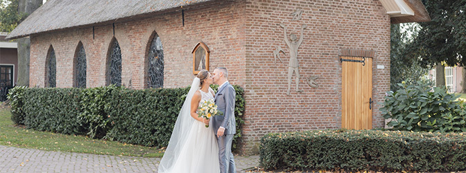 672 x 250 Styled Shoot Holthurnsche Hof