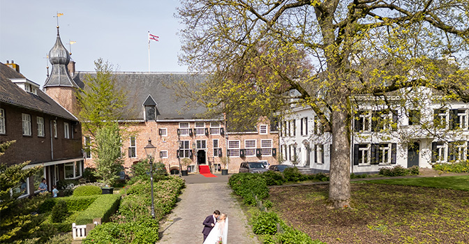 Jullie romantische trouwdag bij Kasteel Coevorden