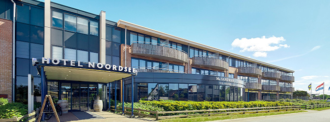 672 x 250 Exterieur pand fletcher hotel restaurant noordsee ameland