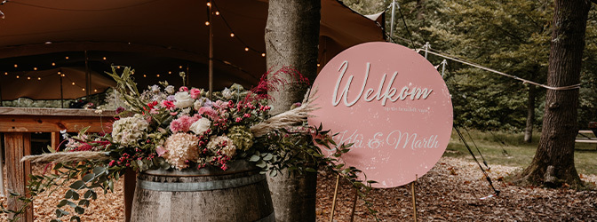 672 x 250 Buunderkamp Bruiloft Decoratie