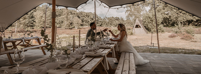 672 x 250 Zeegser Duinen Styled Shoot Setting Festival Bruiloft