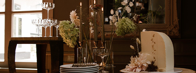 672 x 250 Avegoor Taart Toost Setting Trouwen Styled Shoot