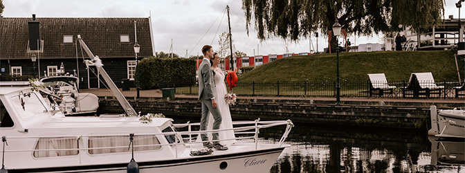 672 x 250 Kalkovens Boot Styled Shoot Op het het water