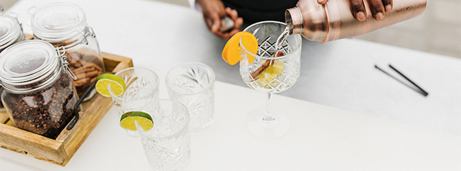 672 x 250 Cocktails Veerse Meer Fletcher Trouwen