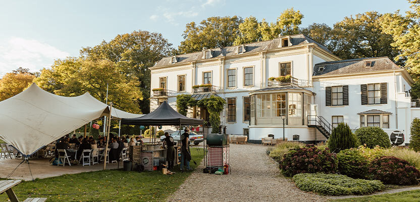 Exterieur van top trouwlocatie Huis te Eerbeek