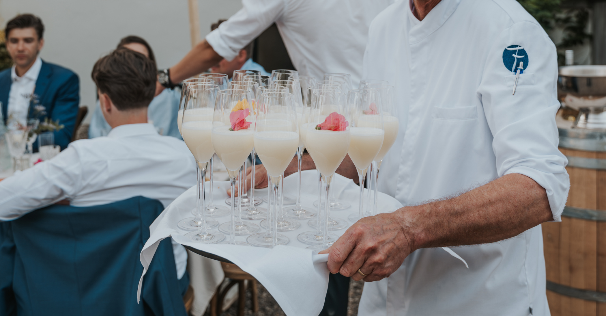 Signature wedding cocktails: originele ideeën voor jullie bruiloft