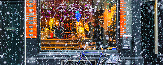 Winkel De Blauwe Druif in Amsterdam in de winter