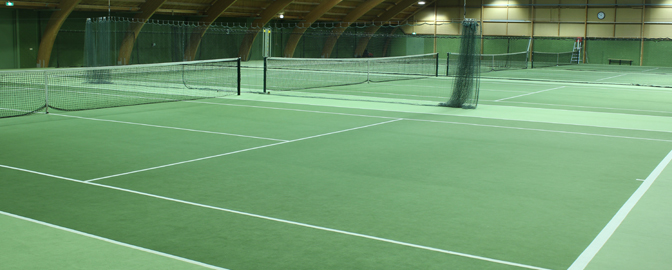 Binnen tennisbaan van Fletcher Resort-hotel Zutphen