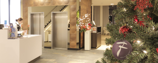 Fletcher kerstversiering in het hotel
