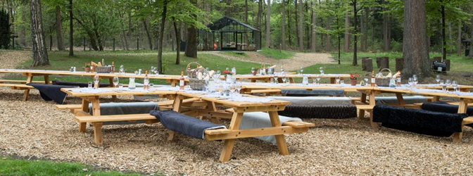 Picknicktafels bij Fletcher Hotel-Restaurant De Buunderkamp